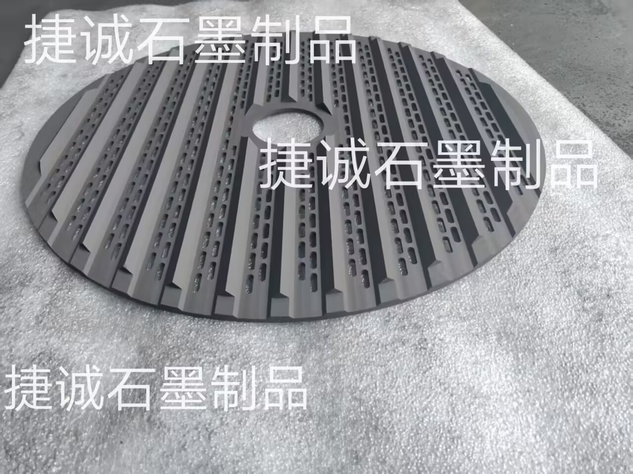 硬質(zhì)合金燒結(jié)用薄型v石墨槽，石墨舟皿，V型石墨舟皿，石墨模具，鎢鋼燒結(jié)用v型石墨舟皿，高純燒結(jié)石墨制品，石墨方舟石墨舟皿，石墨舟皿生產(chǎn)廠家